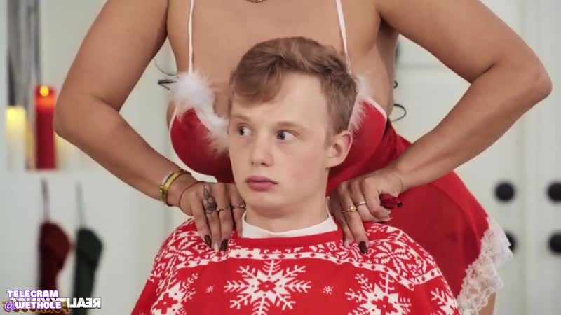 Su nombre es Jimmy y tiene 21 años, y ya está follando en el porno de Año Nuevo [mujeres maduras señoras sexo milf coño mamá corrida mamada tetas casero